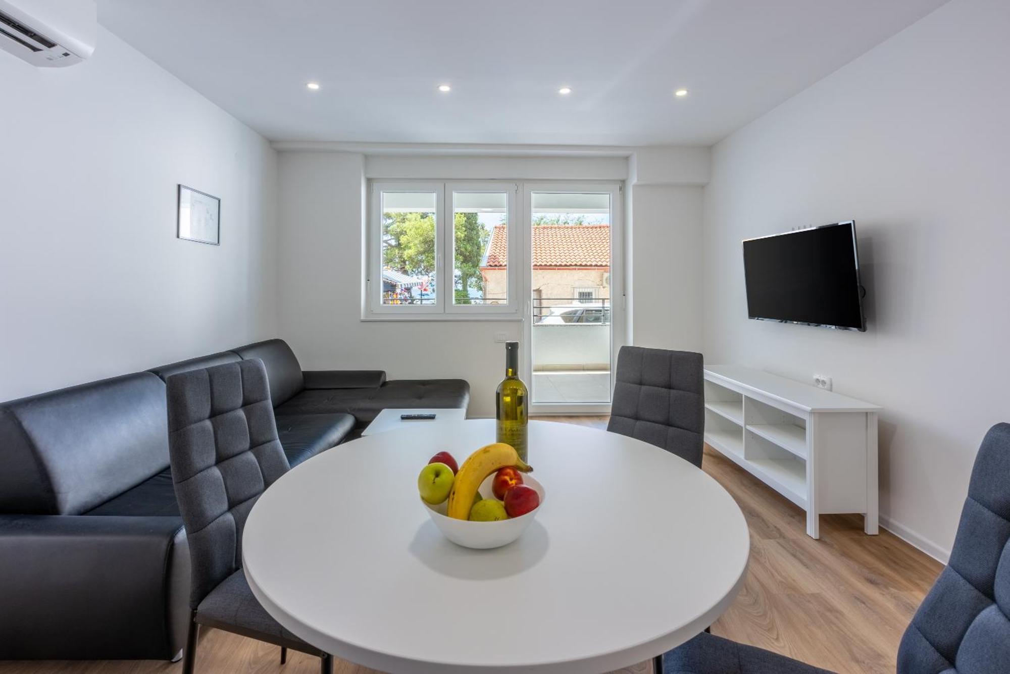 Luxury Apartments Lovorka 1 & 2**** Selce Exterior foto